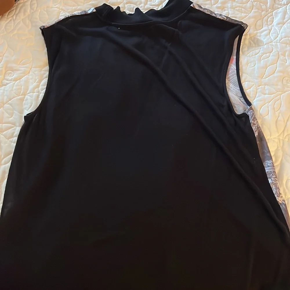 Zara artwork top - Picture 3 of 3